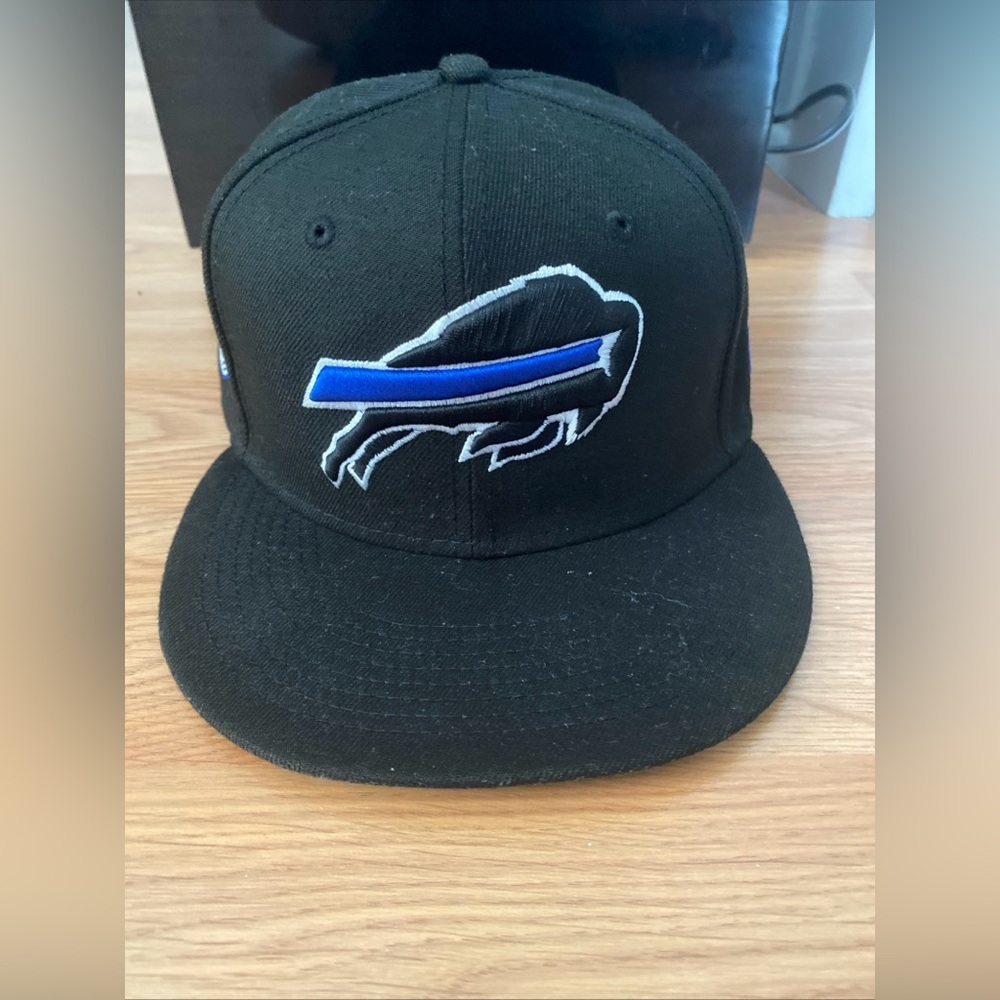 EUC - New Era Buffalo Bills FittedBlack Cap with Blue and White Logo-Size 7 1/8